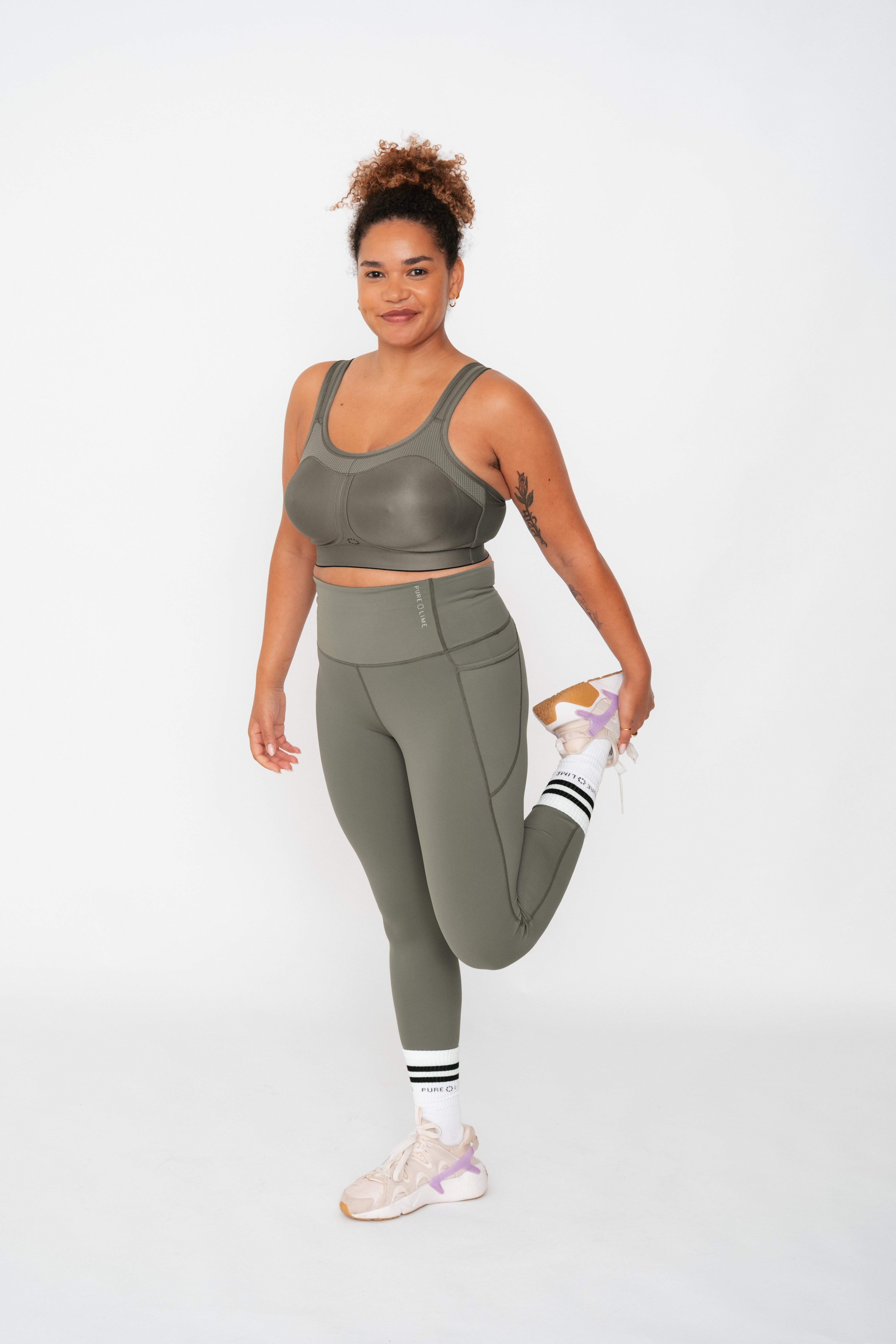 Pure Training Tights - Smokey Olive